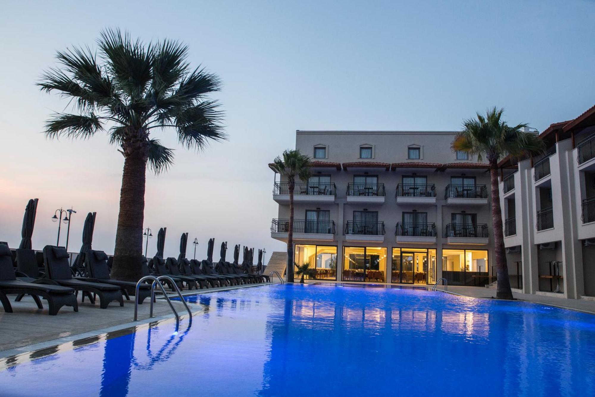 Neopol Hotel Kusadası Exteriör bild