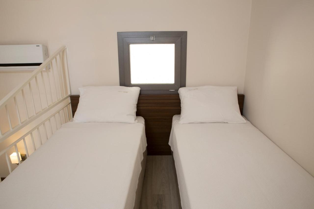 Neopol Hotel Kusadası Exteriör bild