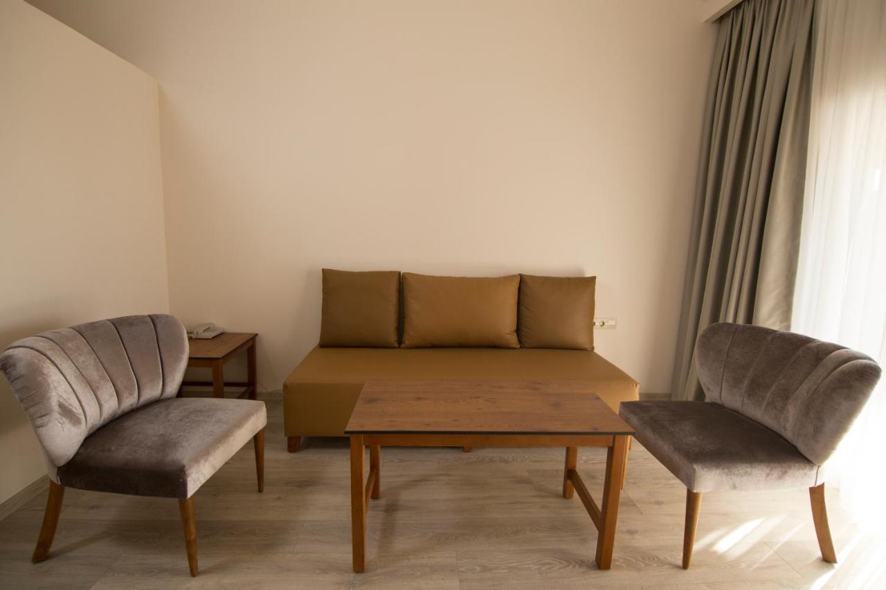 Neopol Hotel Kusadası Exteriör bild